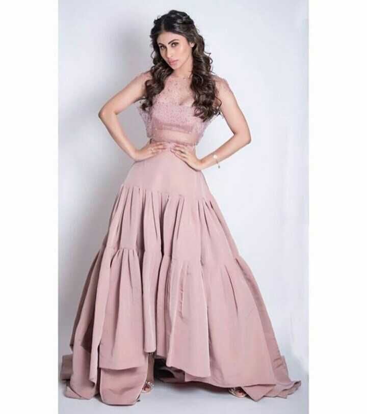 Mouni Roy Hot PhotoPics