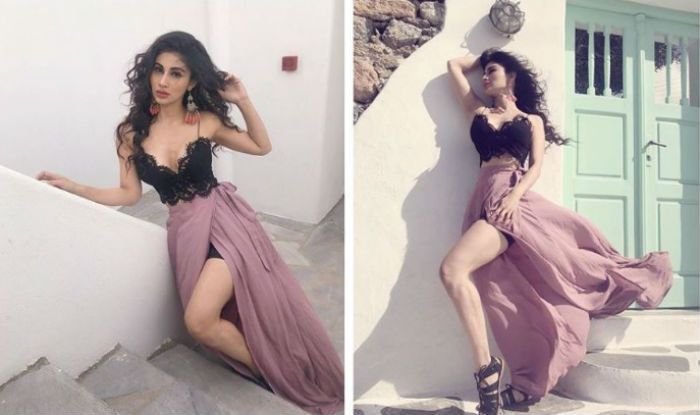 Mouni Roy Hot PhotoPics