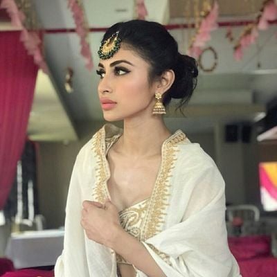 Mouni Roy Hot PhotoPics