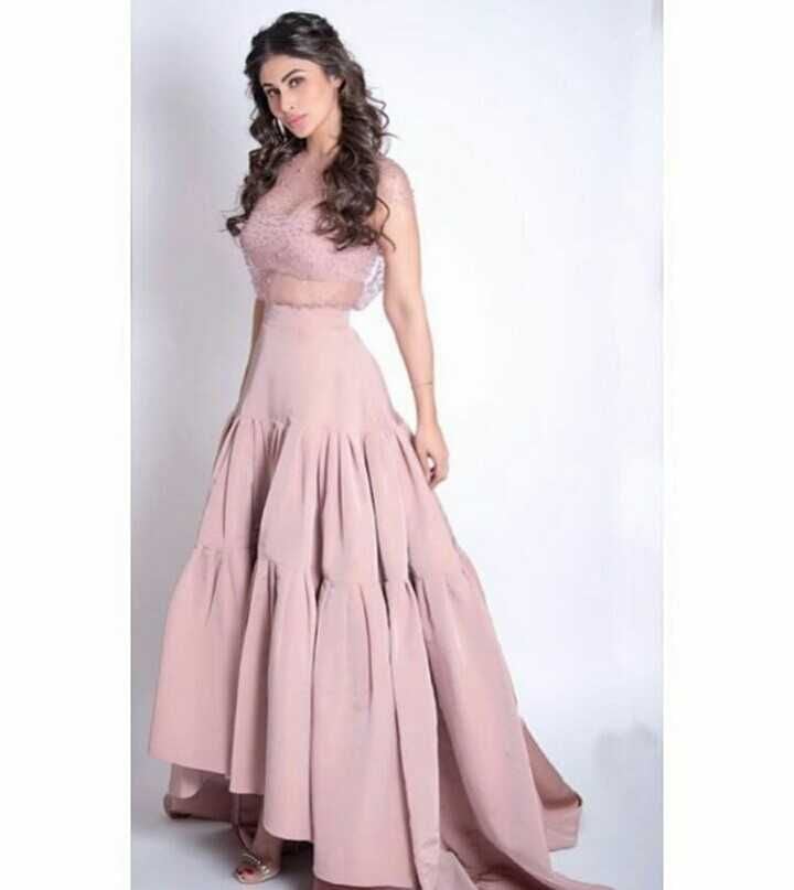 Mouni Roy Hot PhotoPics