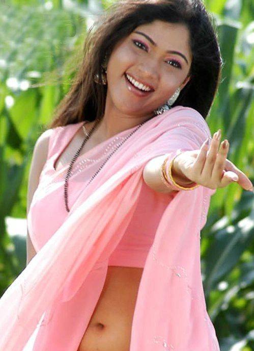 Muktha Bhanu Hot Navel Photos