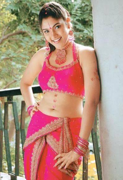 Muktha Bhanu Hot Navel Photos