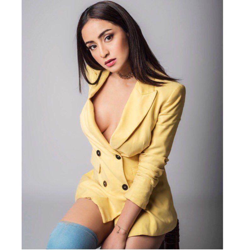 Musskan Sethi Hot & Spicy Bikini Photoshoot Stills