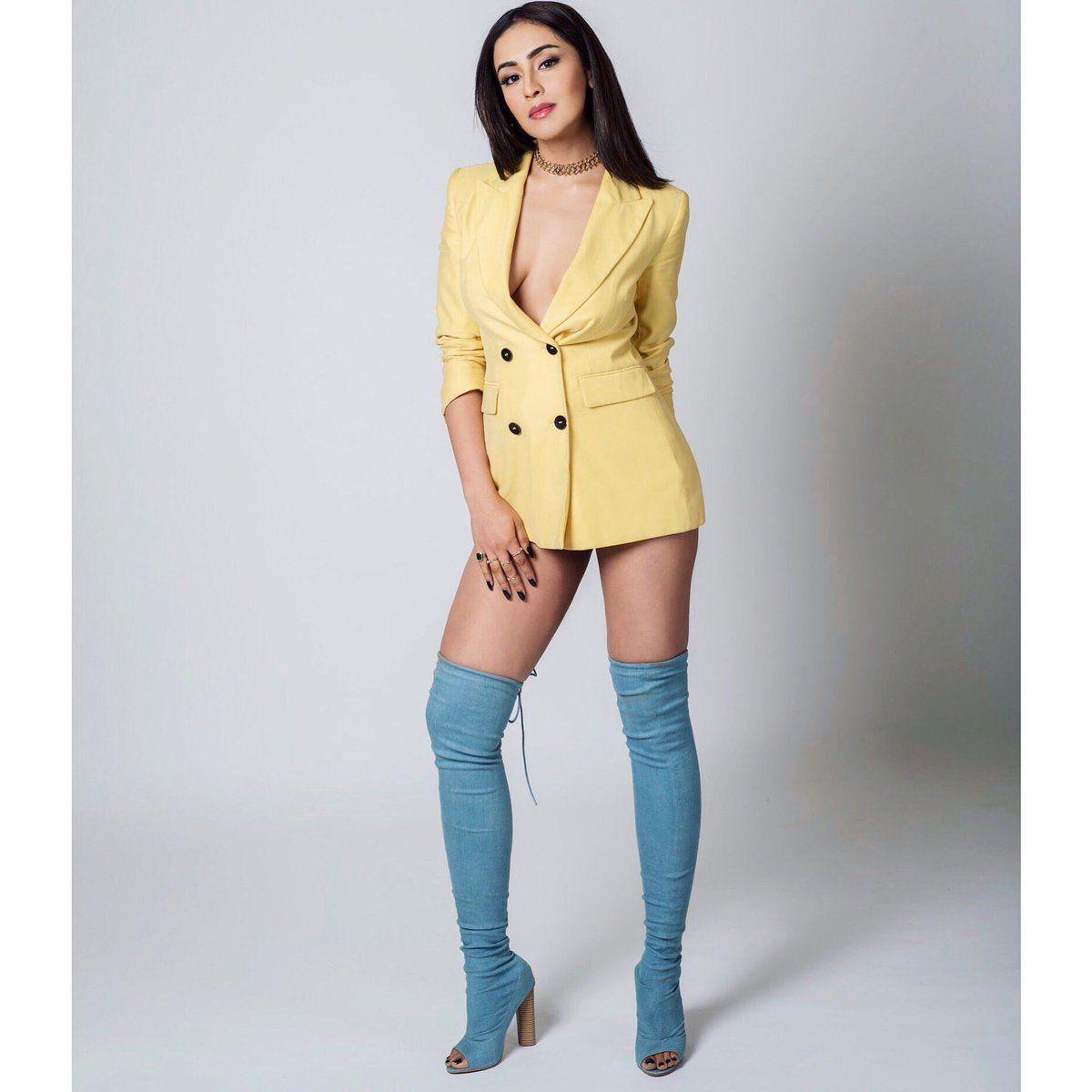 Musskan Sethi Hot & Spicy Bikini Photoshoot Stills