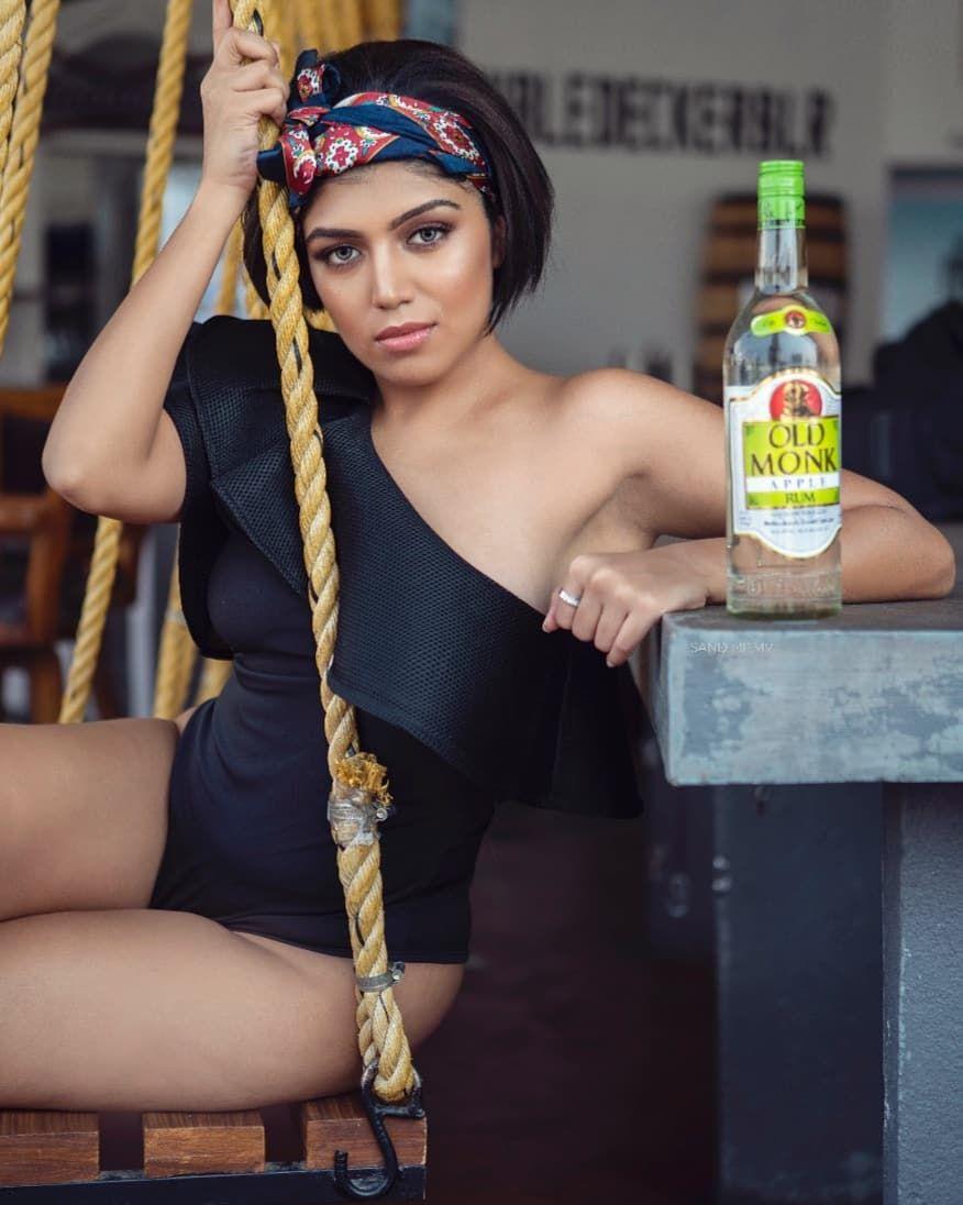 Navya Ramesh Sensational Hot Photoshoot Stills