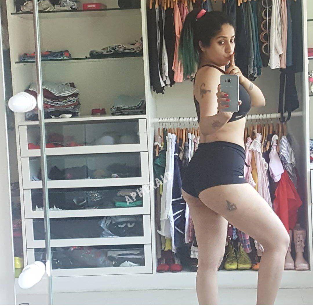 Neha Bhasin Hot & Spicy Unseen Photo Stills