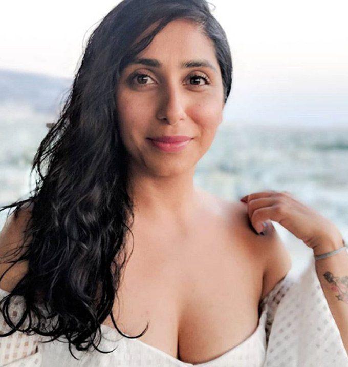 Neha Bhasin's bold bikini photos you can't afford to miss Photos