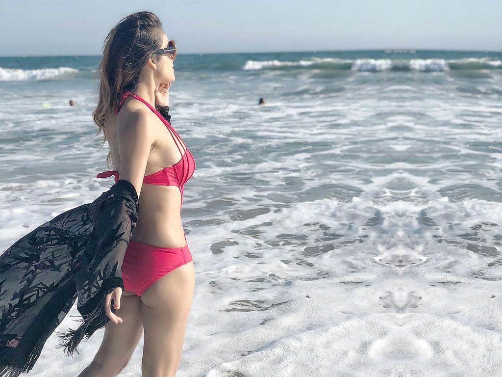 Neha Malik's Hot & Spicy Bikini Photoshoot Stills Is Going Viral!