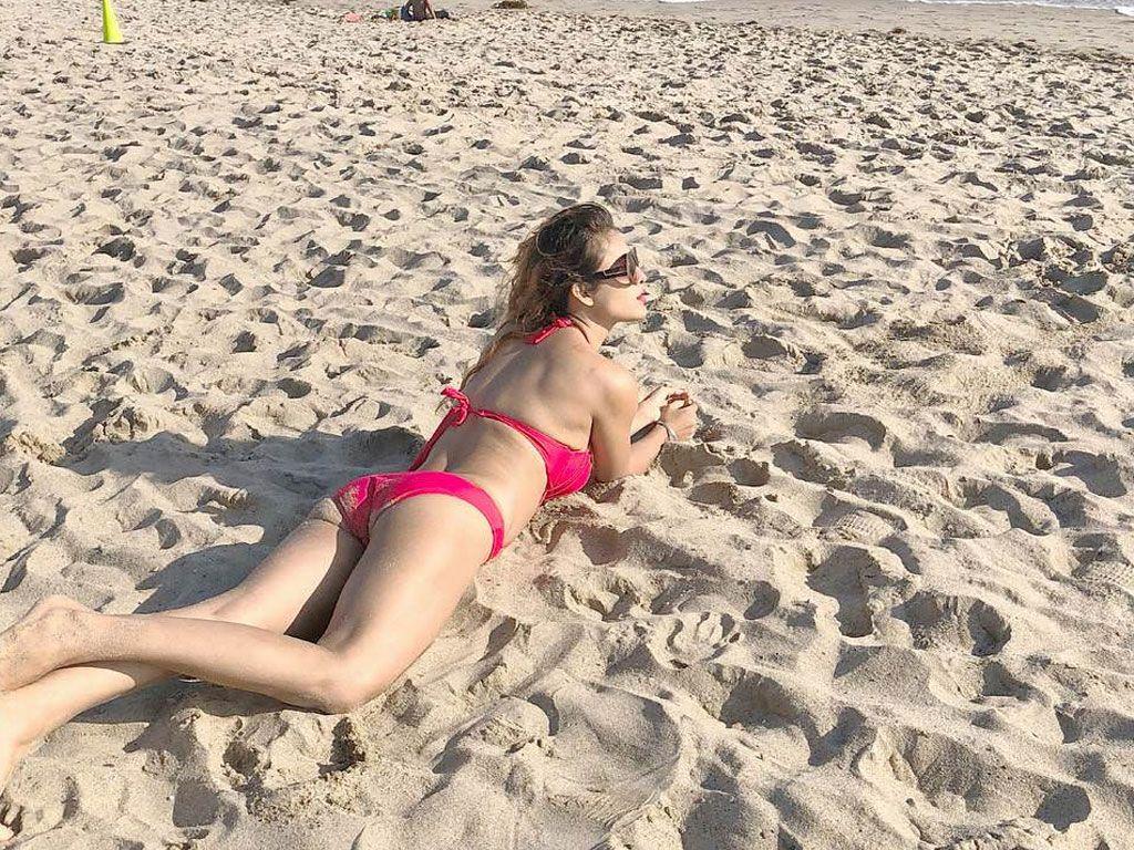 Neha Malik's Hot & Spicy Bikini Photoshoot Stills Is Going Viral!