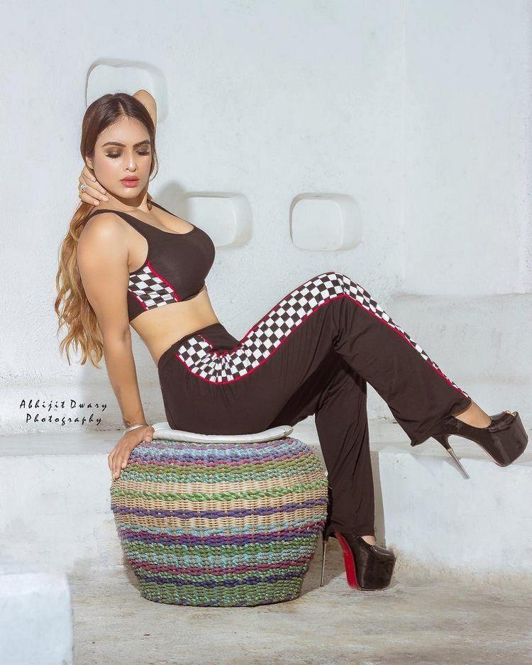 Neha Malik's Hot & Spicy Bikini Photoshoot Stills Is Going Viral!