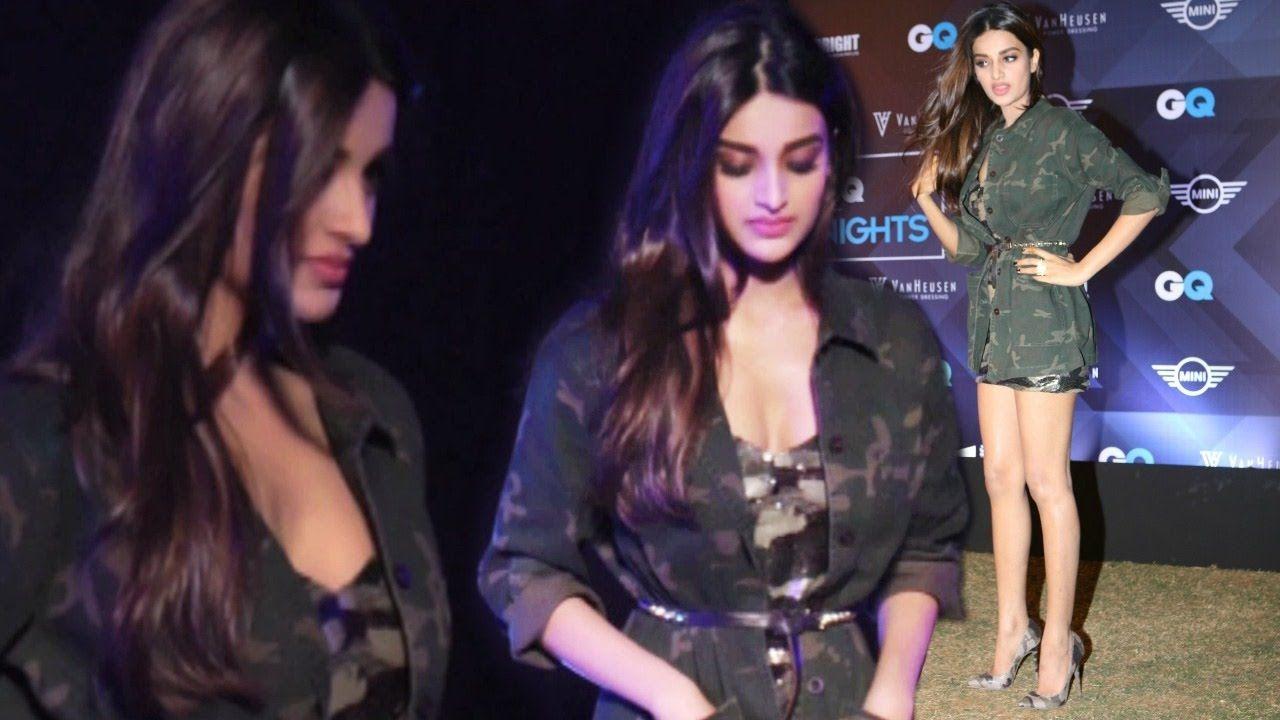 Nidhhi Agerwal Had An Embarrassing Oops Moment Photos
