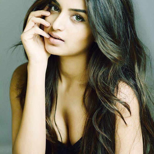 Nidhhi Agerwal Had An Embarrassing Oops Moment Photos