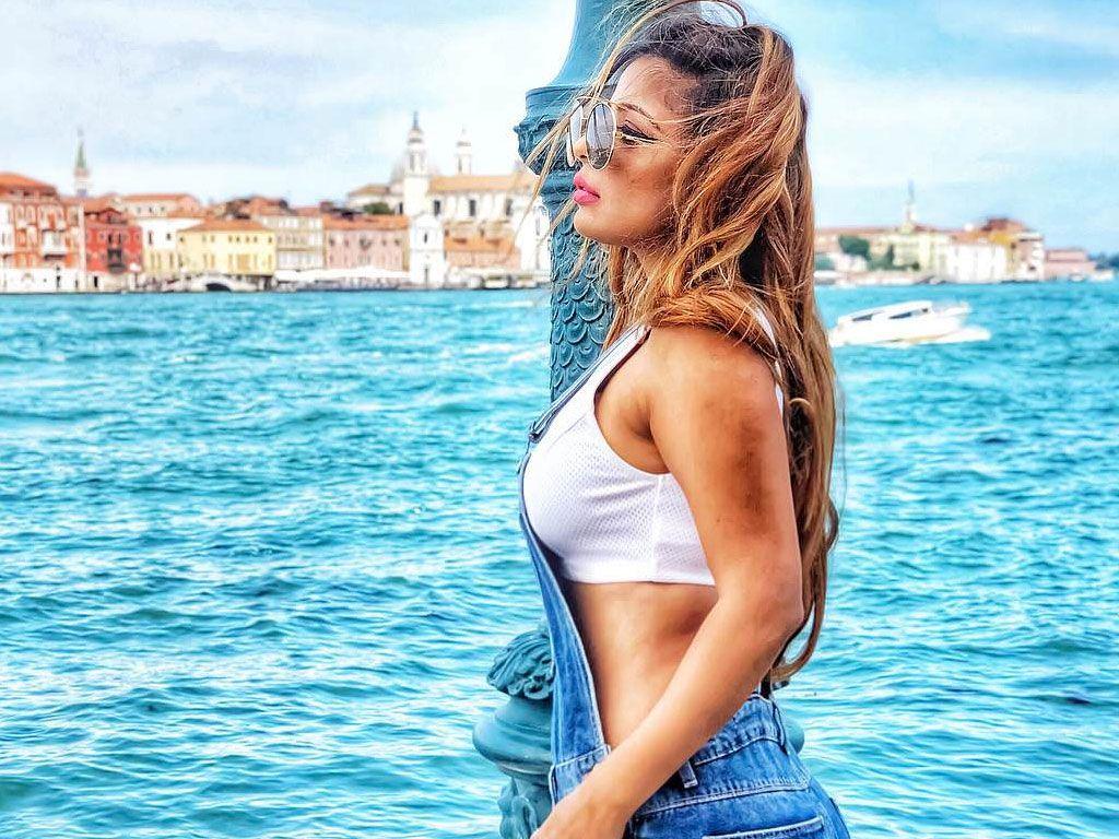 Niharikaa Agarwal Mind Blowing Hot & Spicy Photos