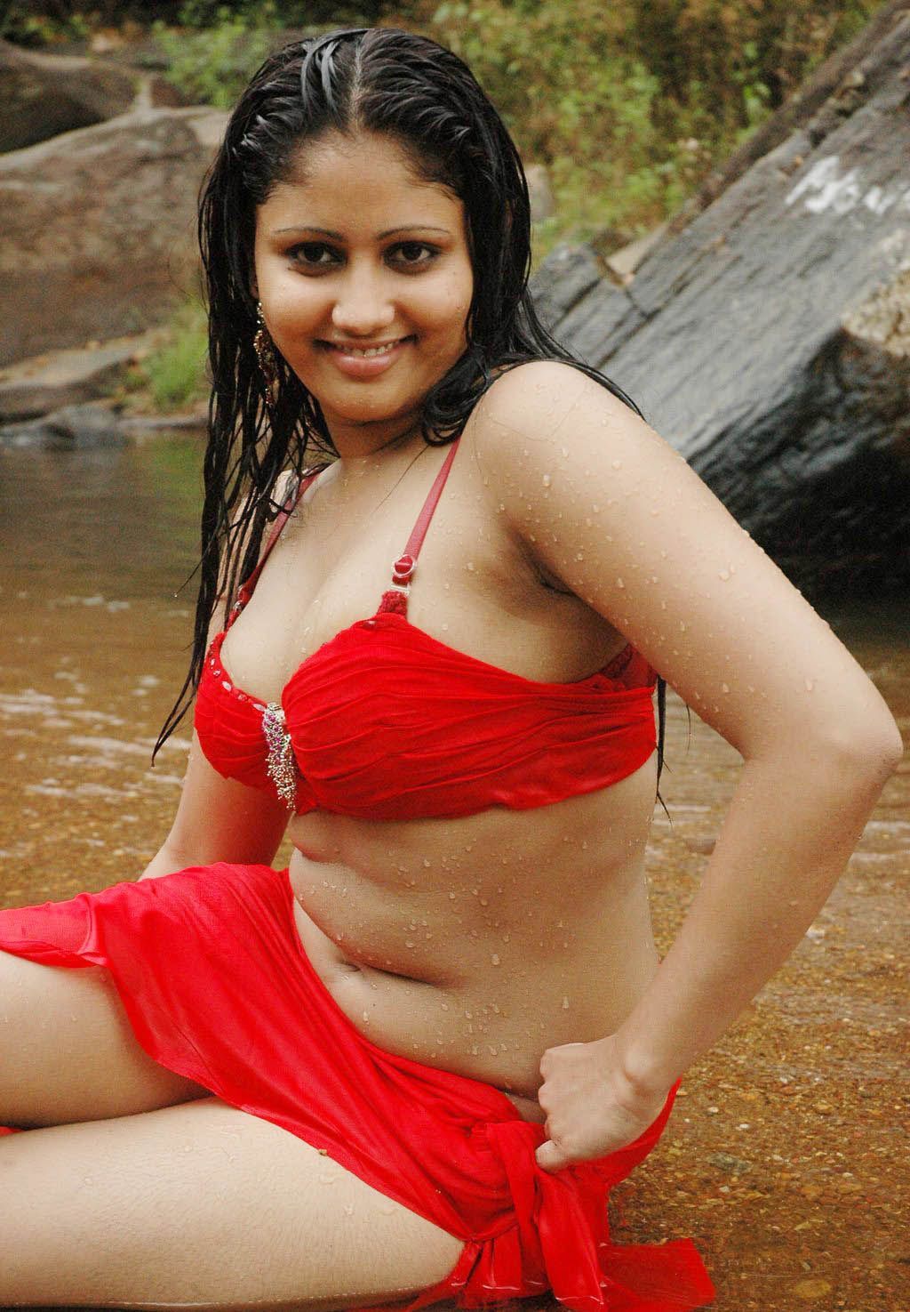 Actress Shilpa sharma hot bikini Photos