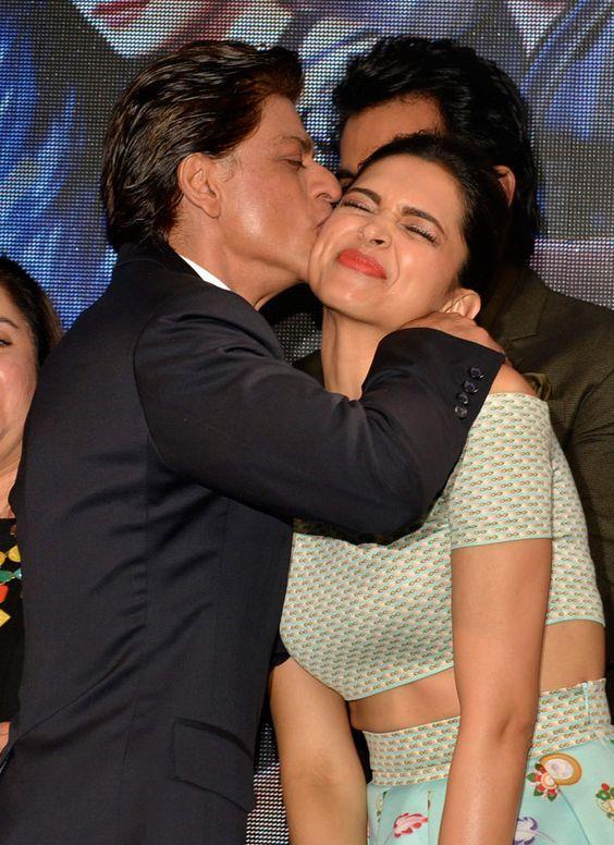 OMG! Sudden Kisses Shocked Bollywood Stars