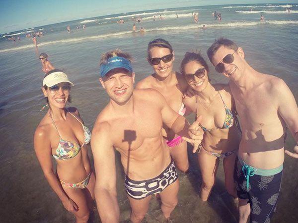 OMG! This Actress takes INTERNET by STORM by uploading her BIKINI photos from Vacation