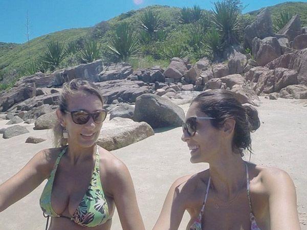 OMG! This Actress takes INTERNET by STORM by uploading her BIKINI photos from Vacation