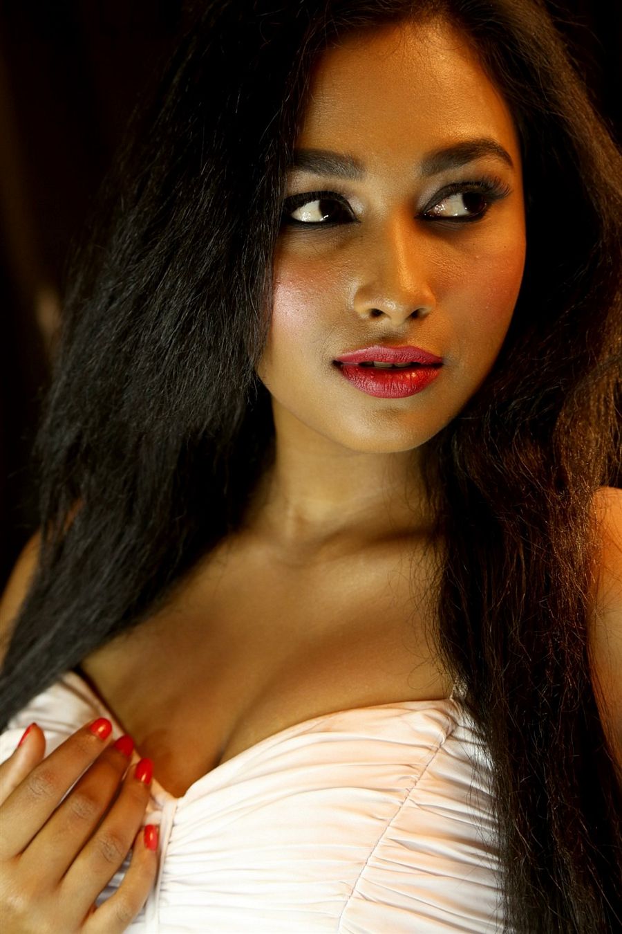 Oru Iyakkunarin Kadhal Diary Hot Stills