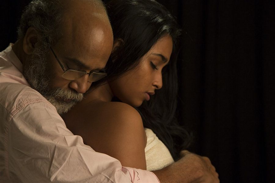 Oru Iyakkunarin Kadhal Diary Hot Stills