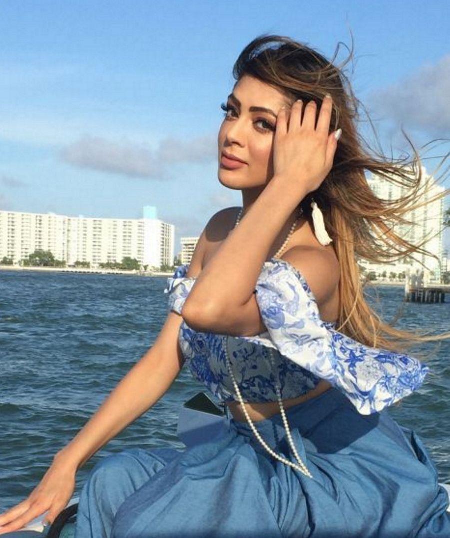 Parvathi Melton shocked all with her hot bikini Vacations Photos