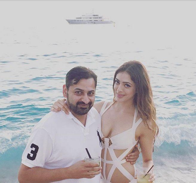 Parvathi Melton shocked all with her hot bikini Vacations Photos