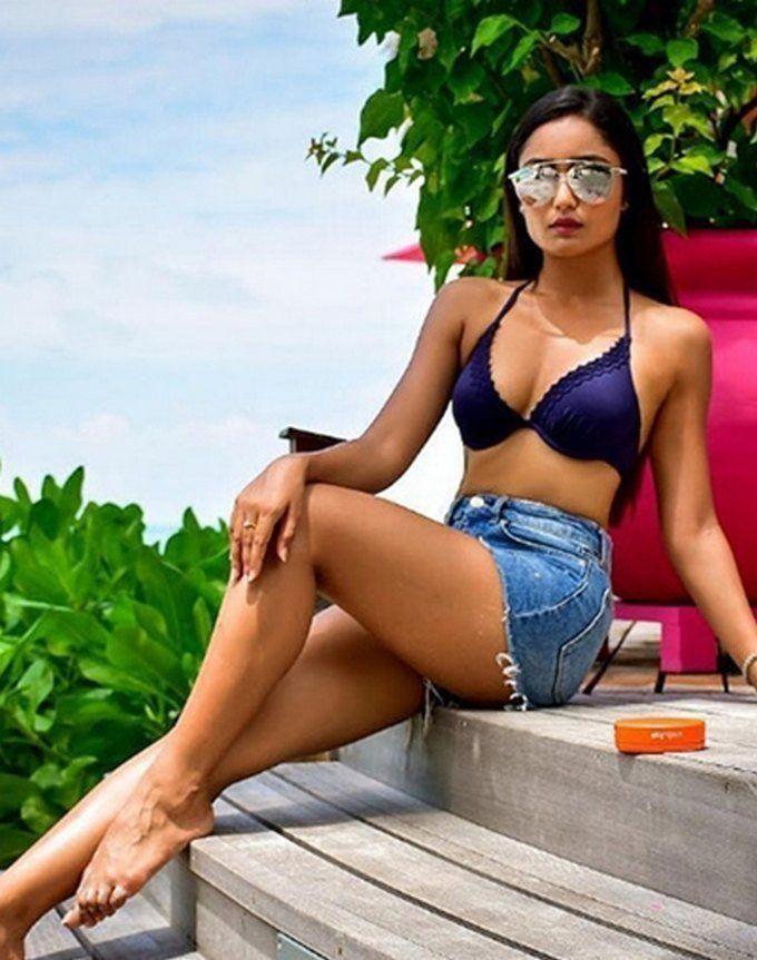 Photos: Sizzling Tridha Choudhury in bikini Treat