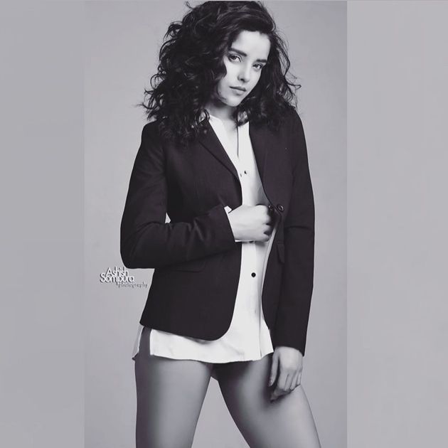 Pia Bajpai Spicy Photos