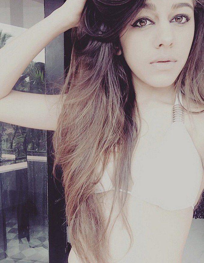 Pooja Bedi's Daughter Aalia Ebrahim HOT Unseen BIKINI Photos