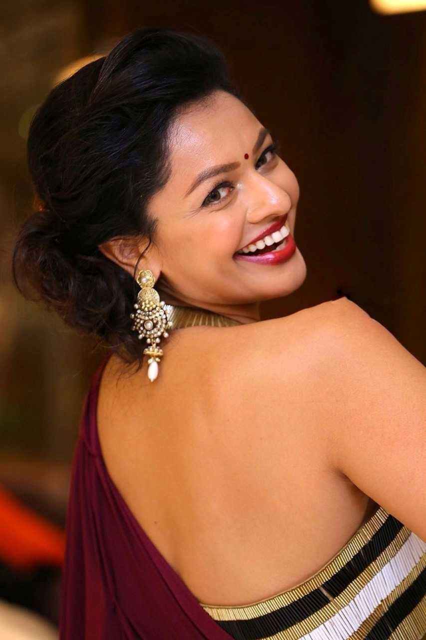 Pooja Kumar Latest Hot Photos