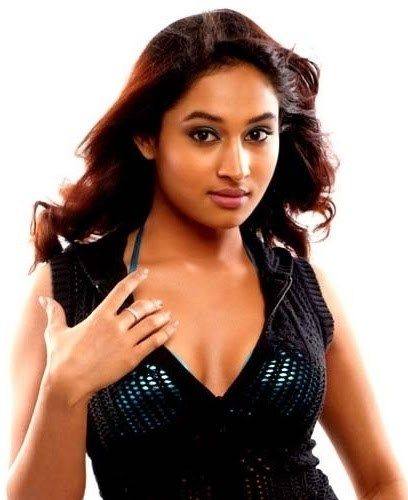 Pooja Ramachandran Sexy Stills