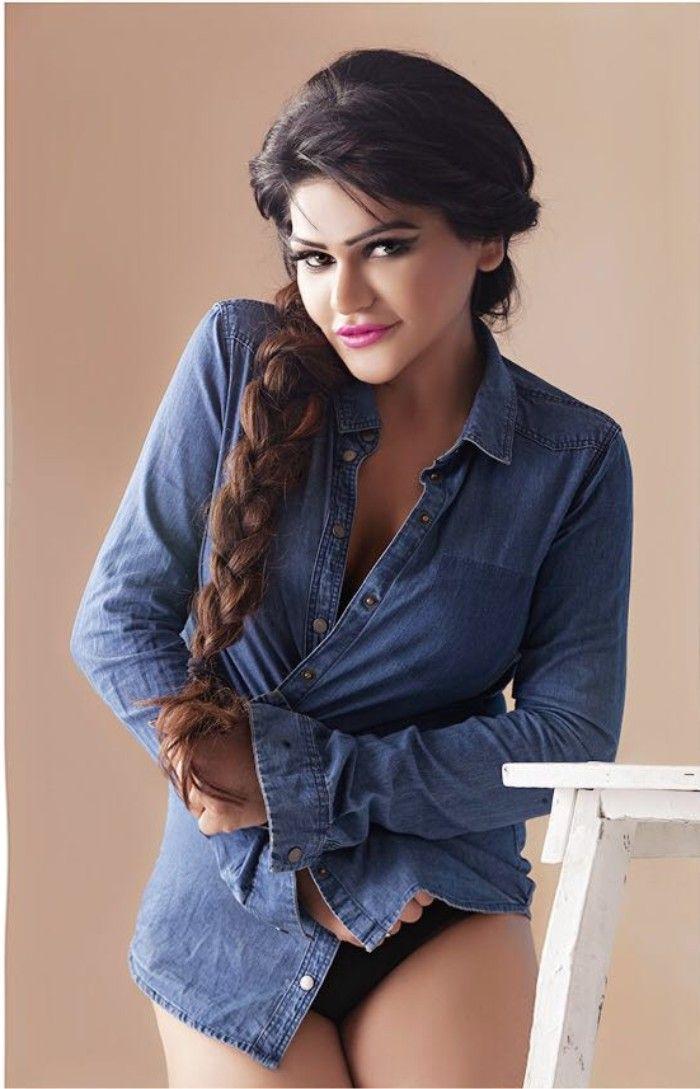 Poonam Chopra Hot & Spicy Photoshoot Stills