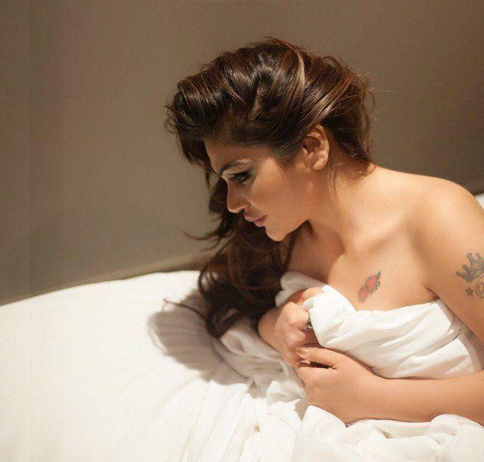 Poonam Chopra Hot & Spicy Photoshoot Stills