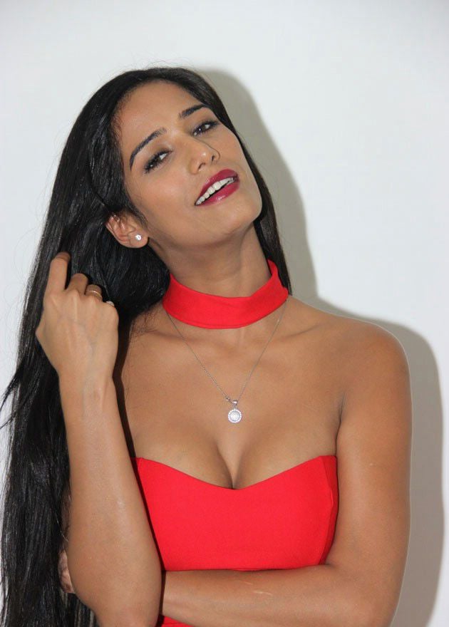 Poonam Pandey Hot Sexy Collection