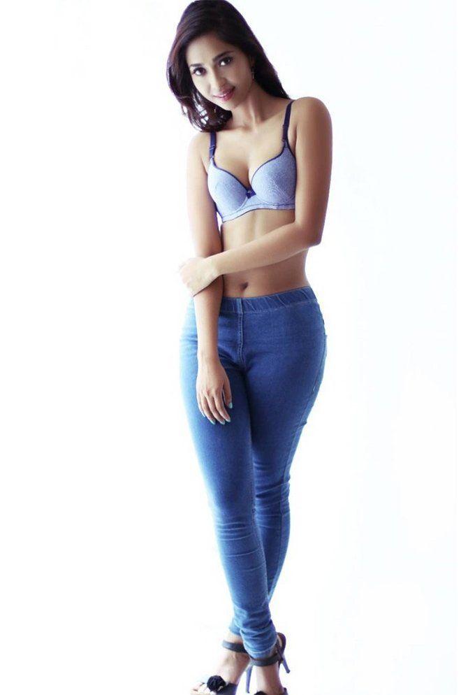 Promita Banik Unseen Hot Bikini Photos are too Hot to Handle!