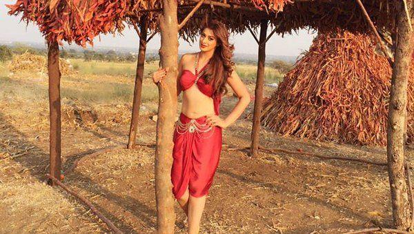 Raai Laxmi Hot Topless Pics from Julie 2