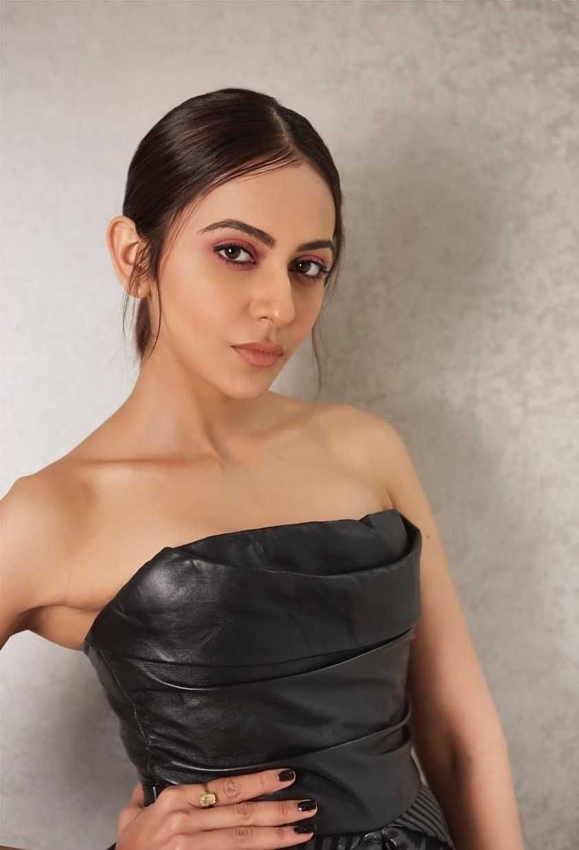 Rakul Preet Singh Hot Spicy Wallpapers