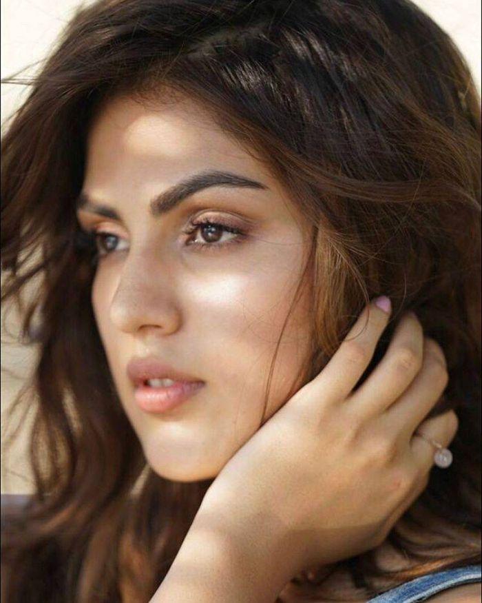 Rhea Chakraborty Latest Hot & Spicy Stills