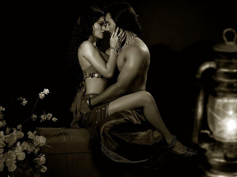 Rowa Khan & Shaan Banerje Sexy Fashion Photographs