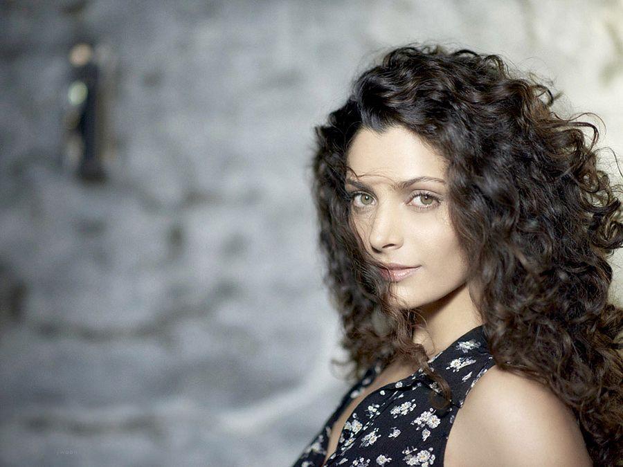 Saiyami Kher Hot & Sexy Photoshoot Stills