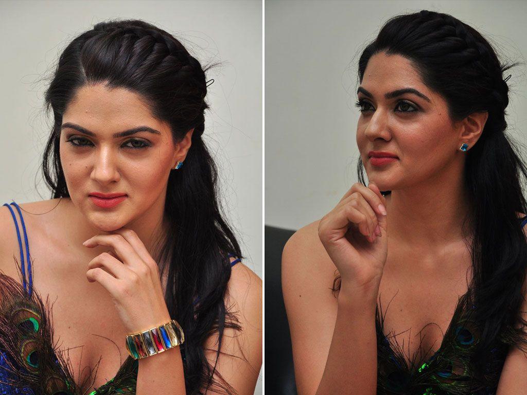 Sakshi Chaudhary Never Seen Hot Photos Collections Leaked!