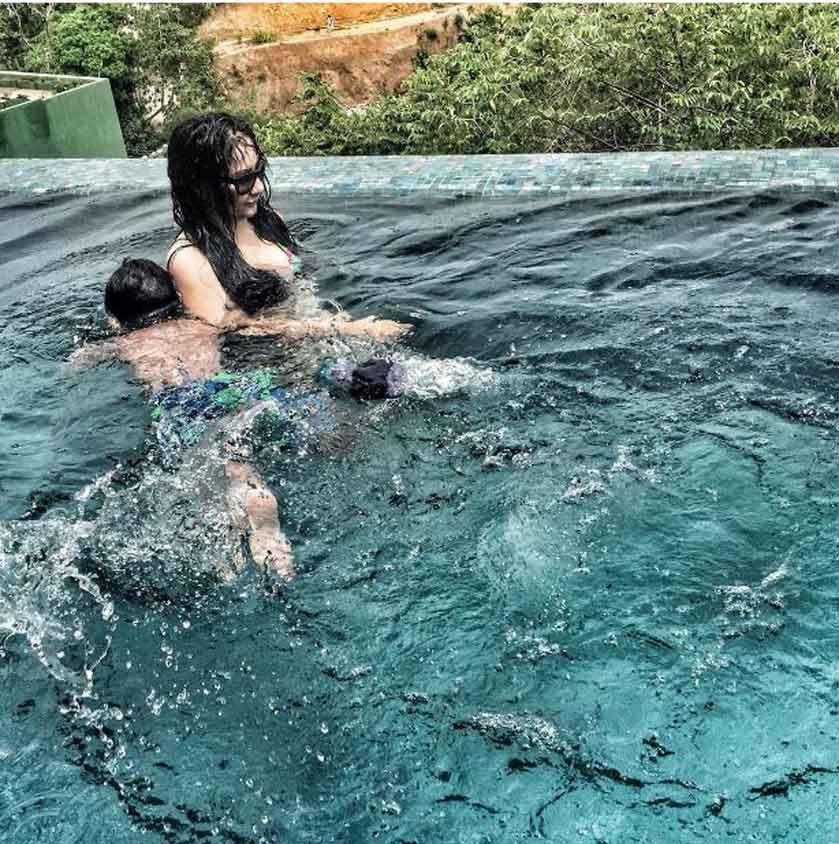 Sanjay Dutt's Wife Maanayata Dutt Spotted In A Bikini Photos