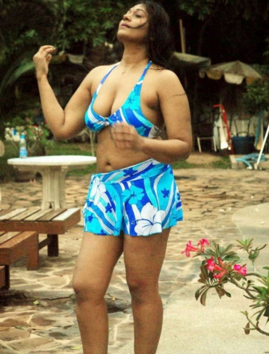 Sebha Jhan Hot Bikini Photos