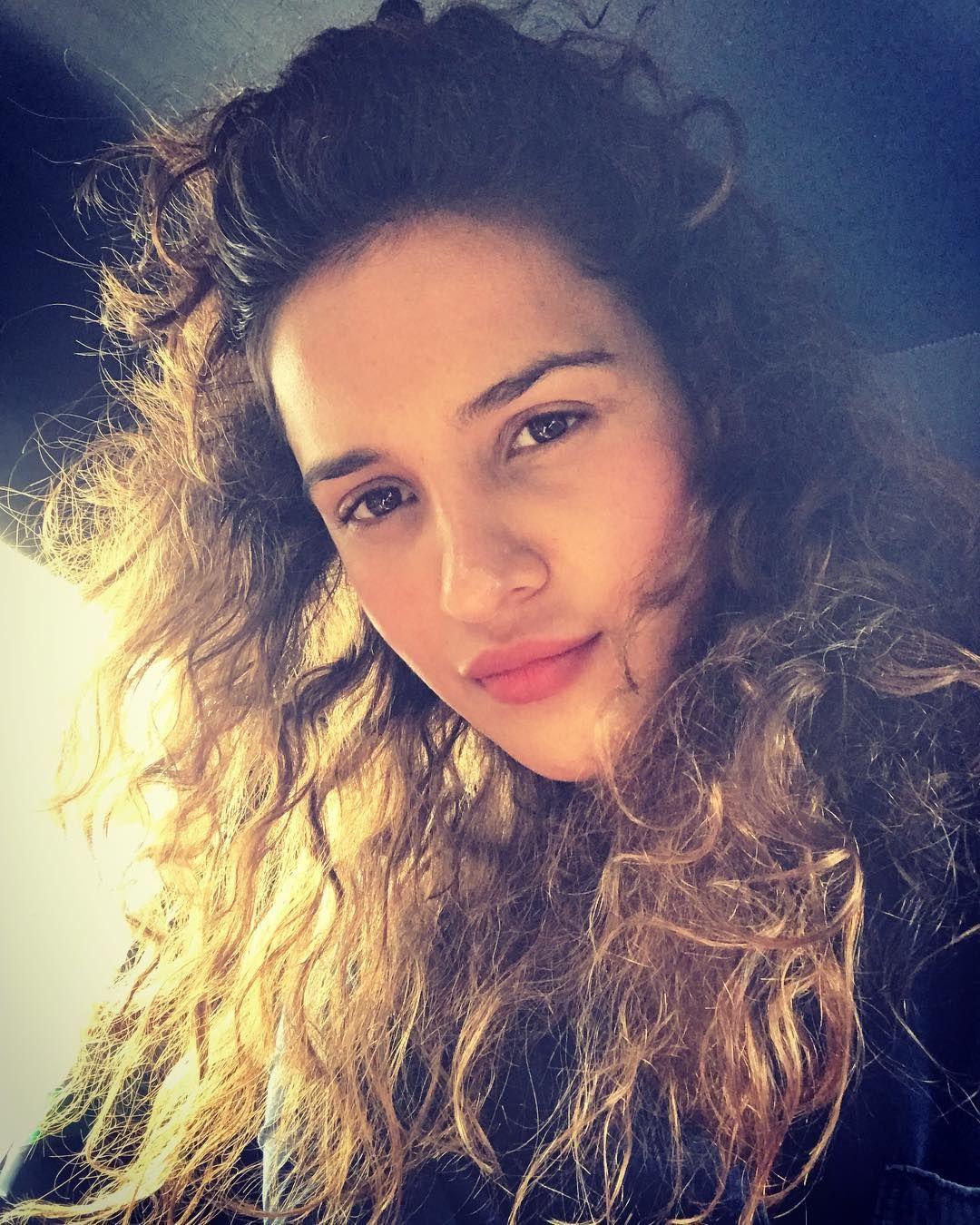 See Hot & Sexy Bikini Images Of Aisha Sharma Bold Photos Picture Gallery