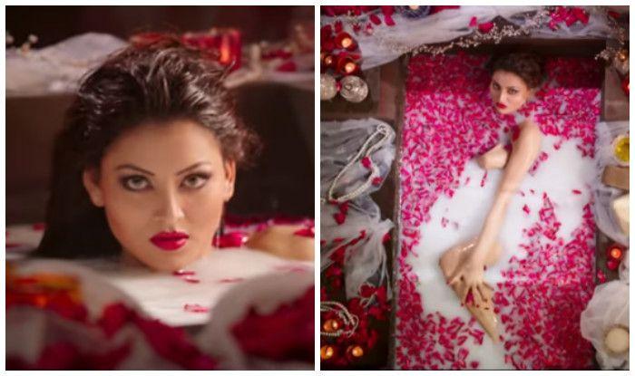 See Rare & Unseen Stunning pics of Urvashi Rautela too HOT!