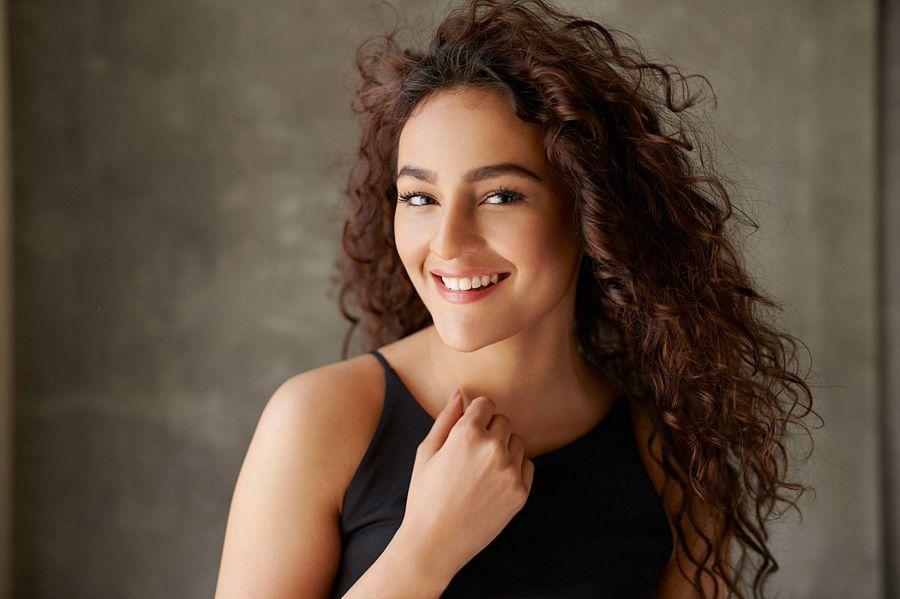 Seerat Kapoor Bold In Black Photos