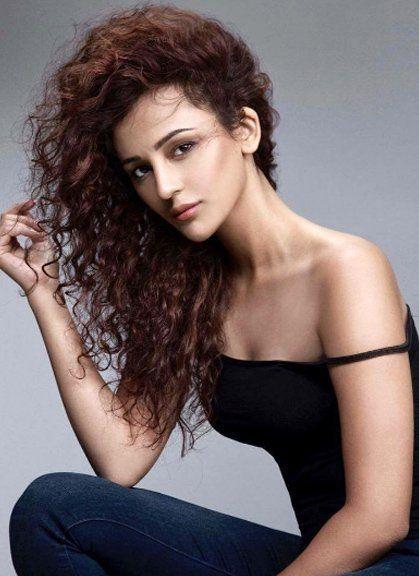 Seerat Kapoor Bold In Black Photos