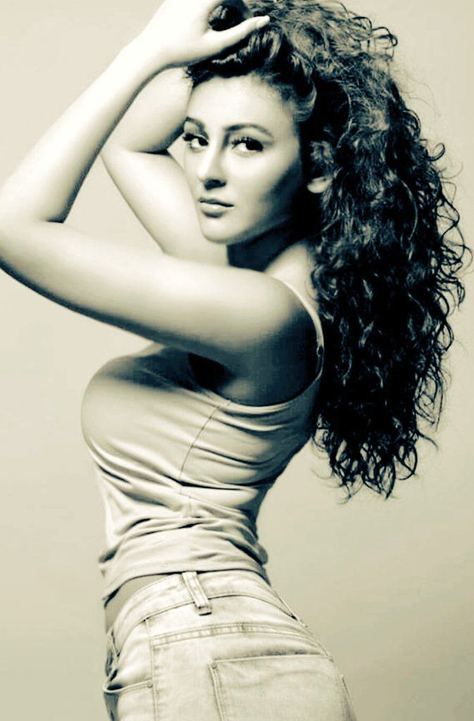 Seerat Kapoor Hot Navel Photoshoot