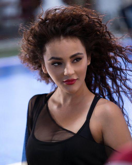 Seerat Kapoor Latest Hot Cleavage & Navel Show Stills