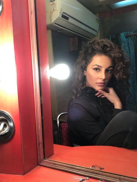 Seerat Kapoor Latest Hot Cleavage & Navel Show Stills