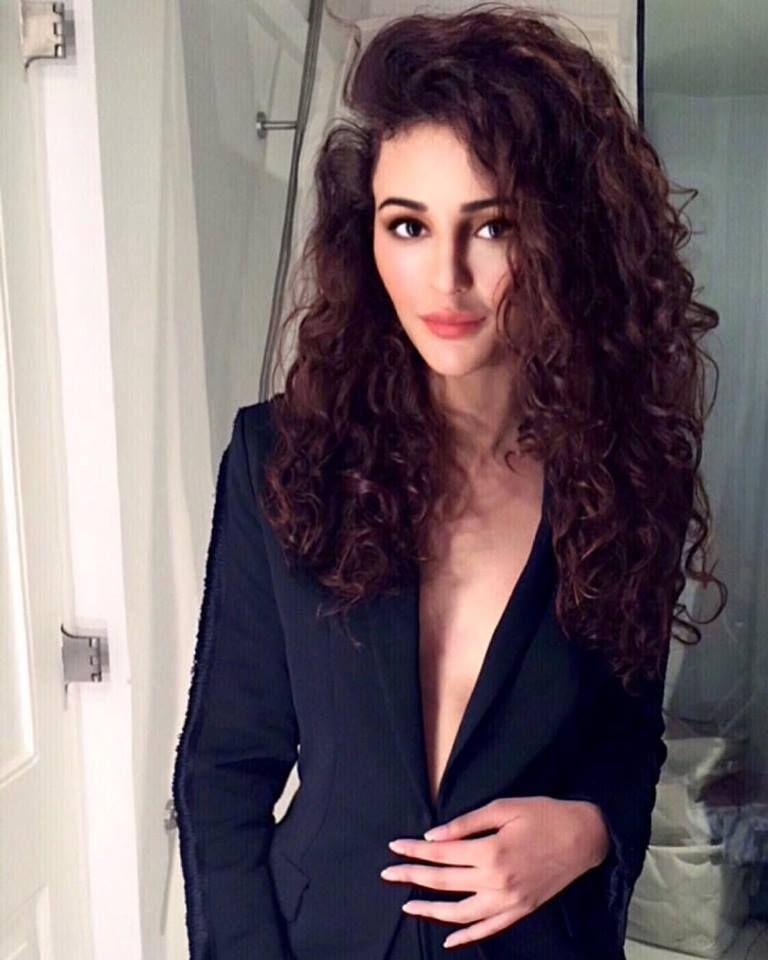 Seerat Kapoor Ultra Hot Photoshoot 2017
